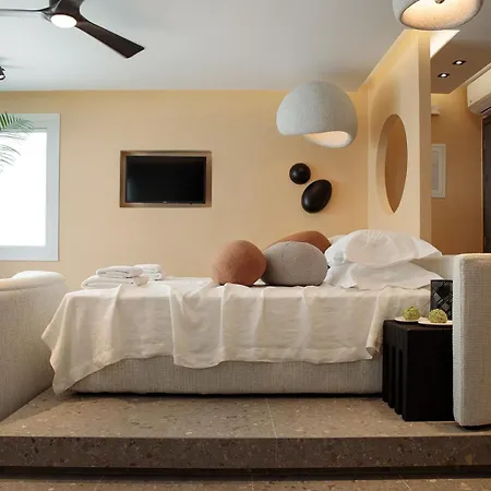 High End Unique 270 Degree Aerial Sea View Apartment *