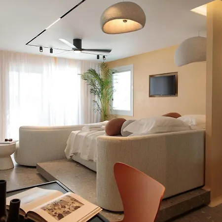 Apartment High End Unique 270 Degree Aerial Sea View *