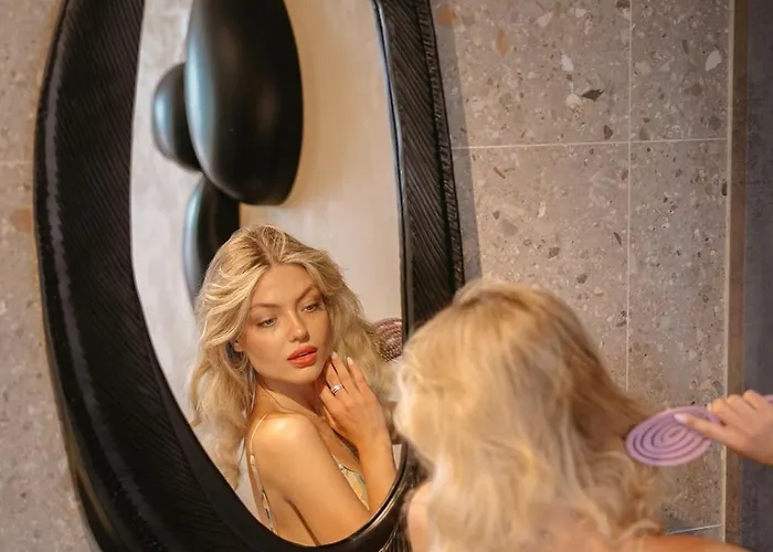 High End Unique 270 Degree Aerial Sea View *