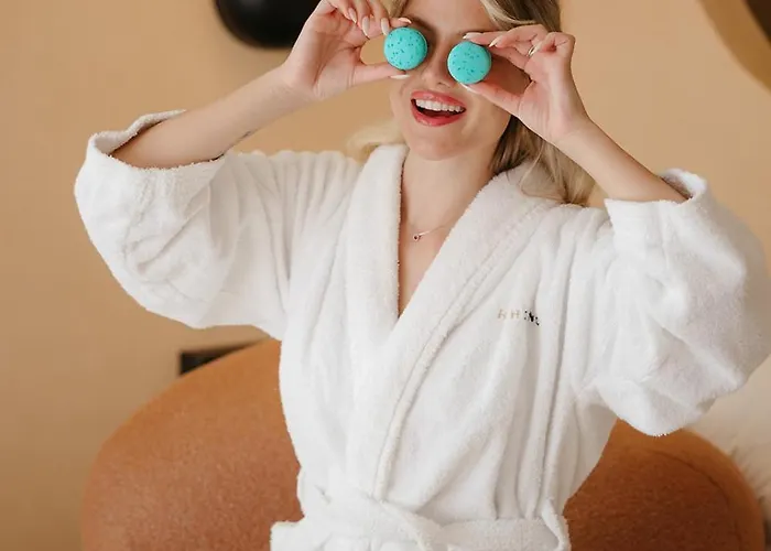 High End Unique 270 Degree Aerial Sea View *